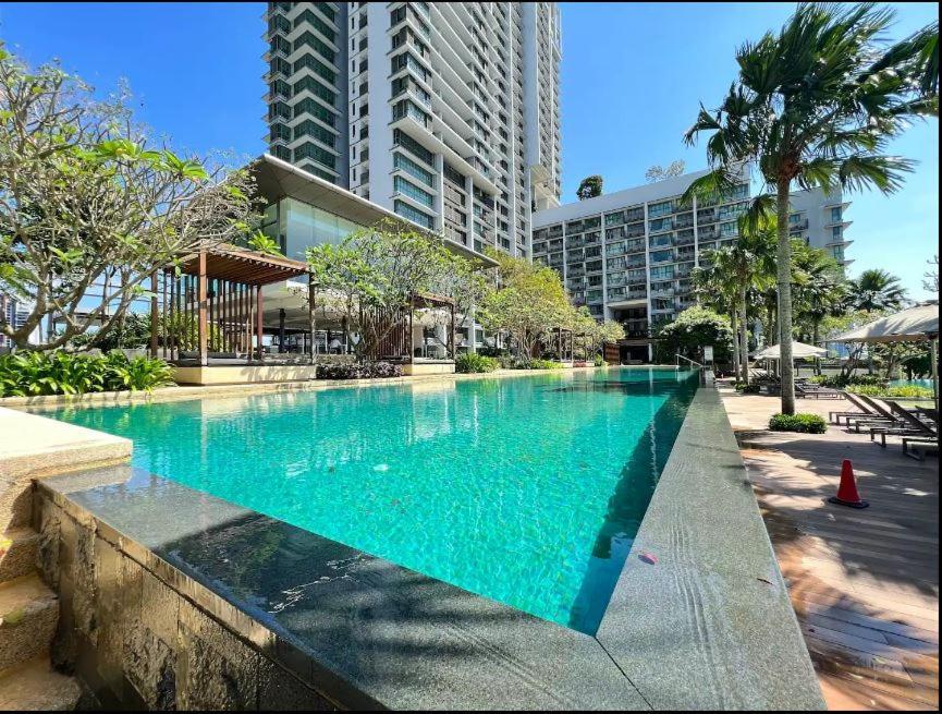 Iskandar Residences 3 Bedroom 누사자야 외부 사진